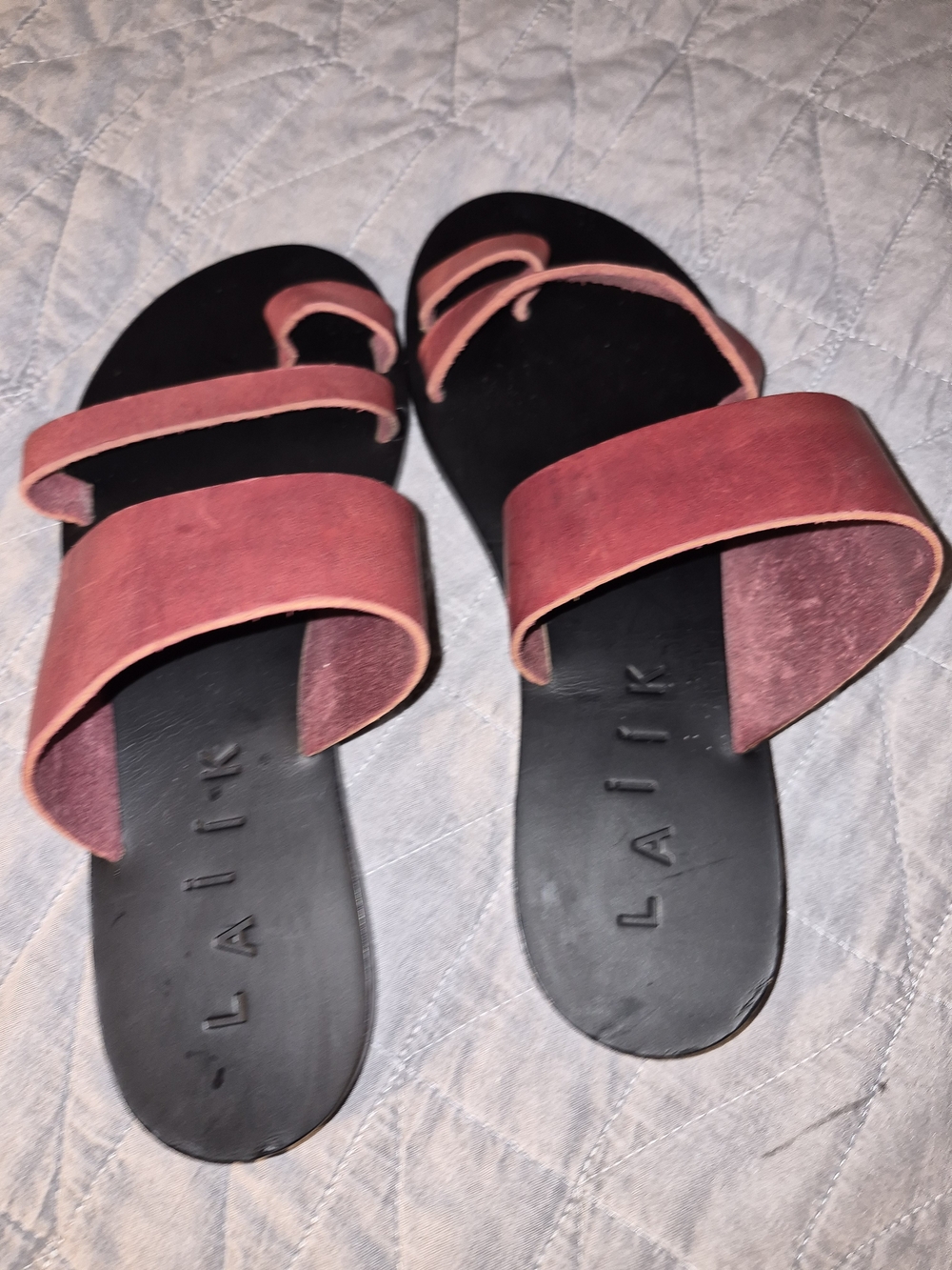 Women’s Strappy Red Slide Sandals - Picture 3 of 4